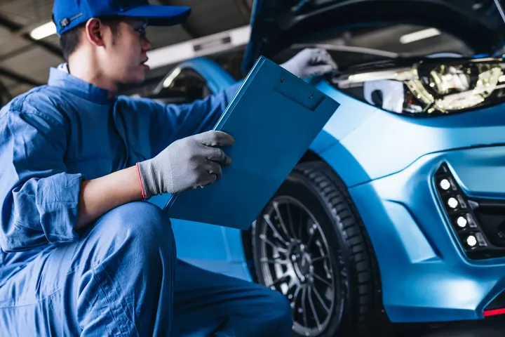 Essential car maintenance checklist: what every driver should check?